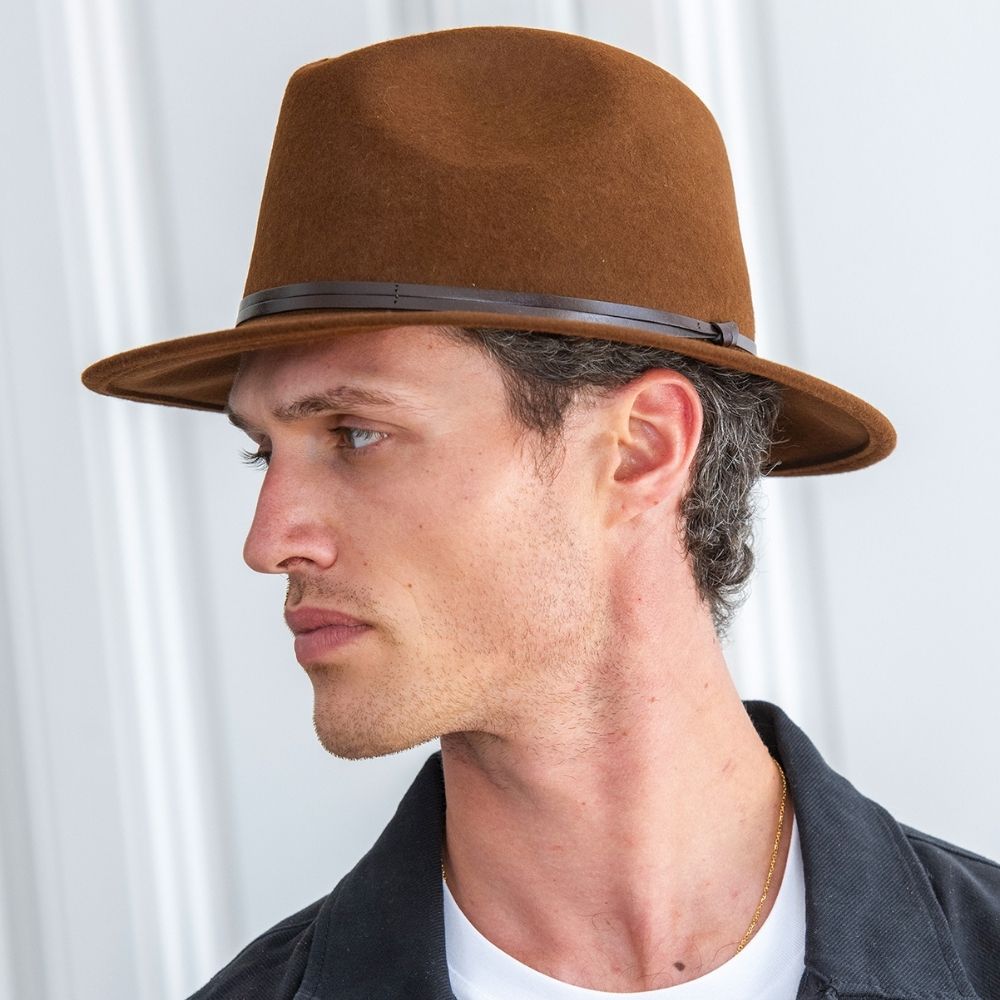 Felt fedora hat leather strop, stitched brim