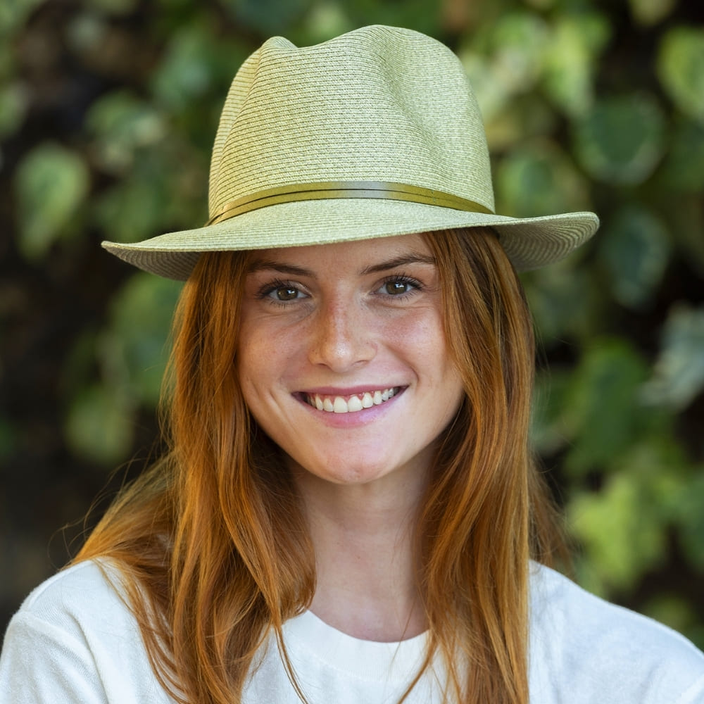 CHAPEAU PAPIER LIEN CUIR