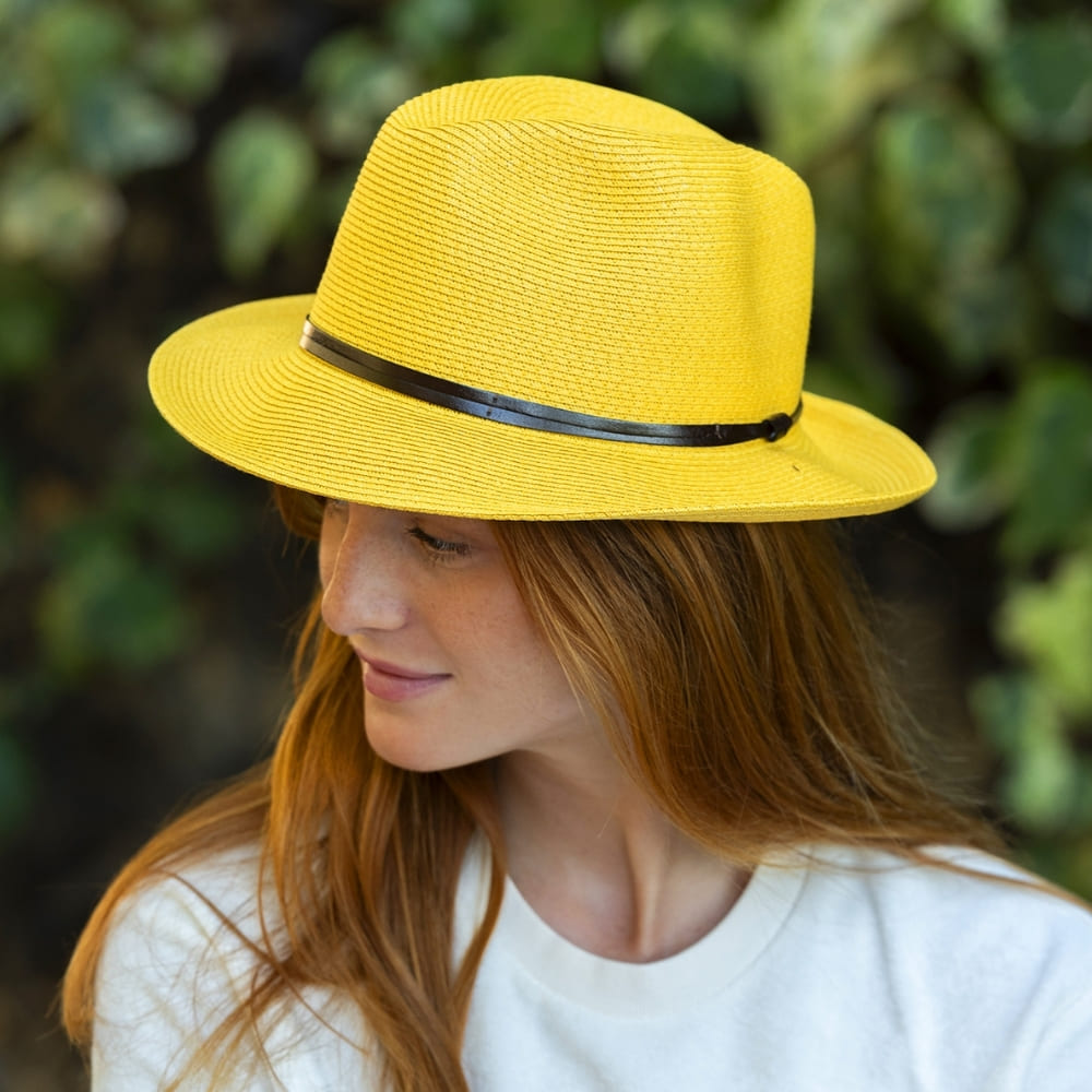 CHAPEAU PAPIER LIEN CUIR