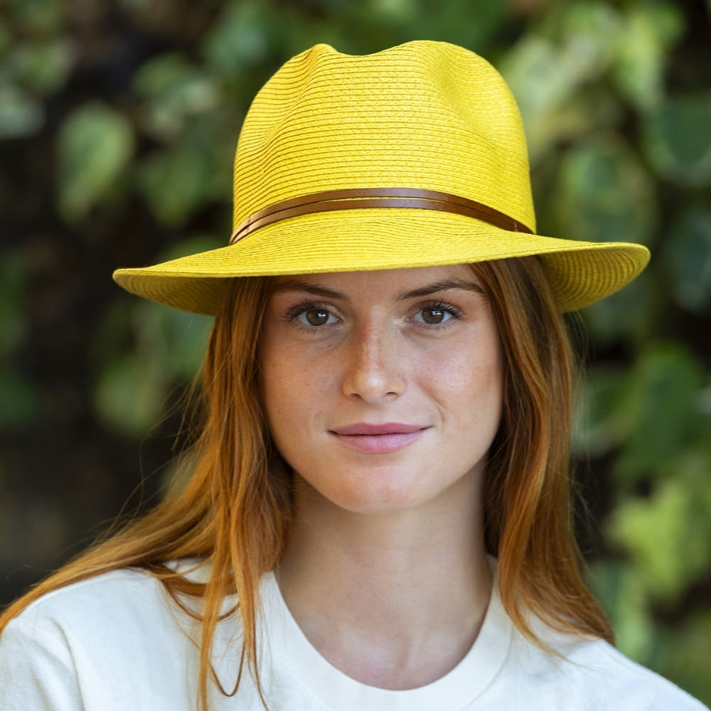 CHAPEAU PAPIER LIEN CUIR