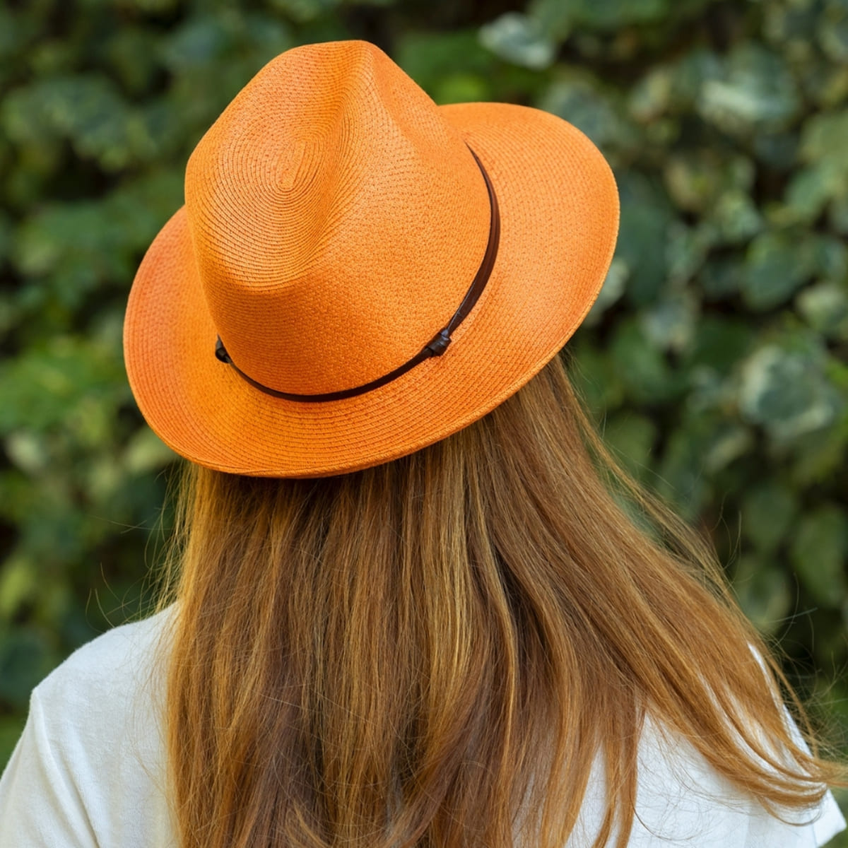 CHAPEAU PAPIER LIEN CUIR