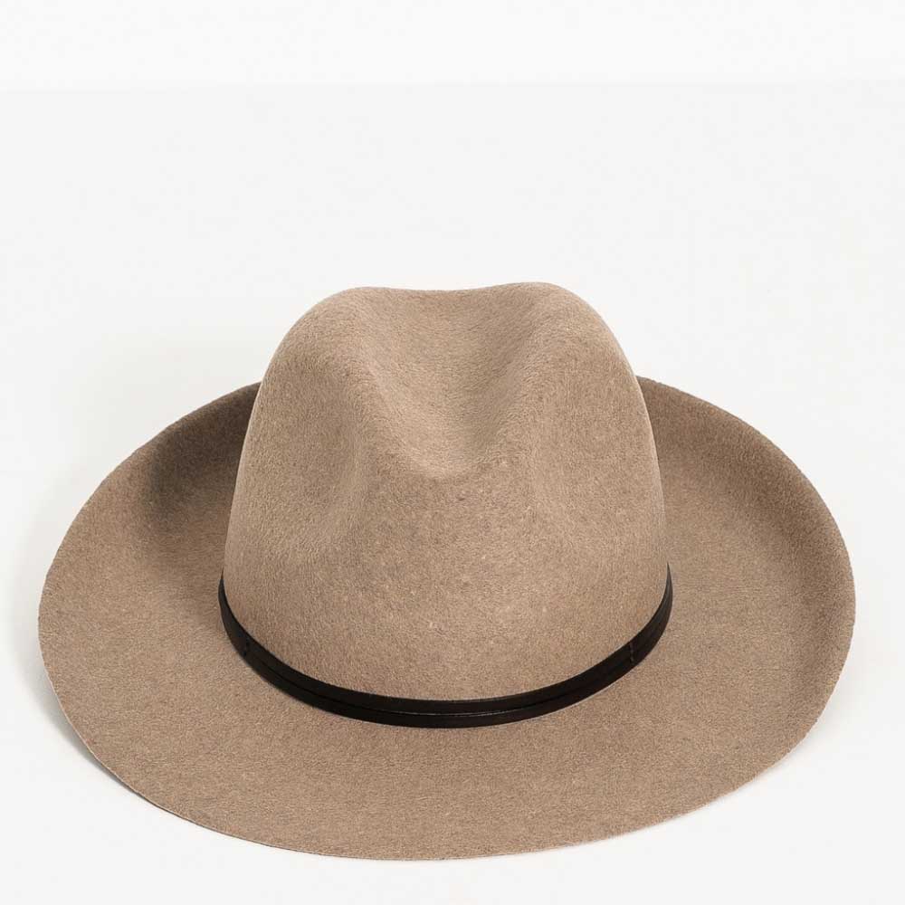Chapeau feutre, lien cuir, bord non cousu