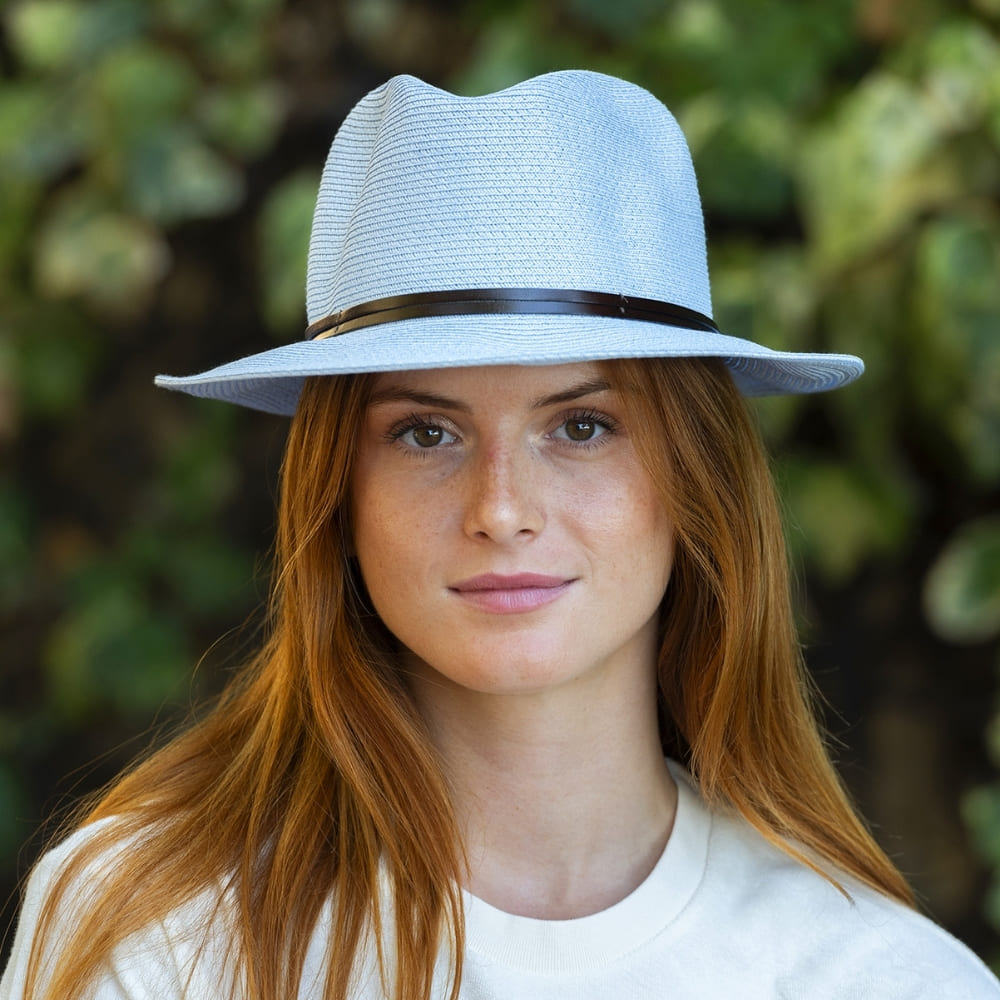 CHAPEAU PAPIER LIEN CUIR