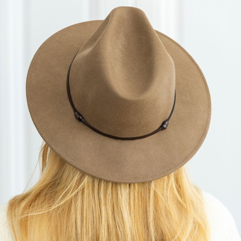 Felt fedora hat leather strop, stitched brim