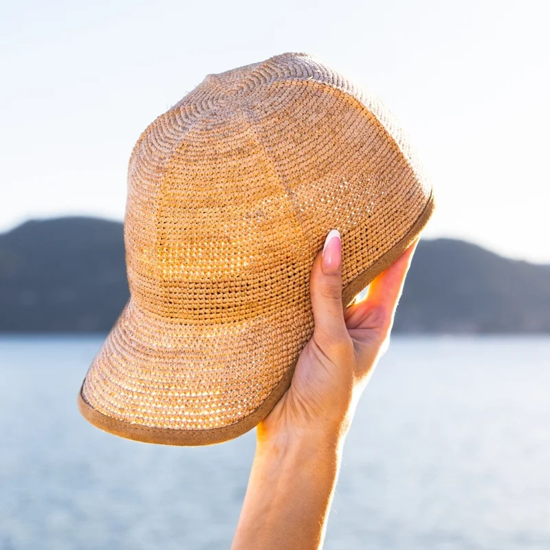Casquette raphia