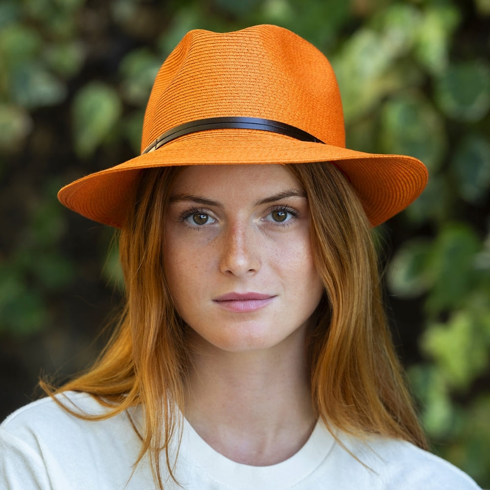 CHAPEAU PAPIER LIEN CUIR