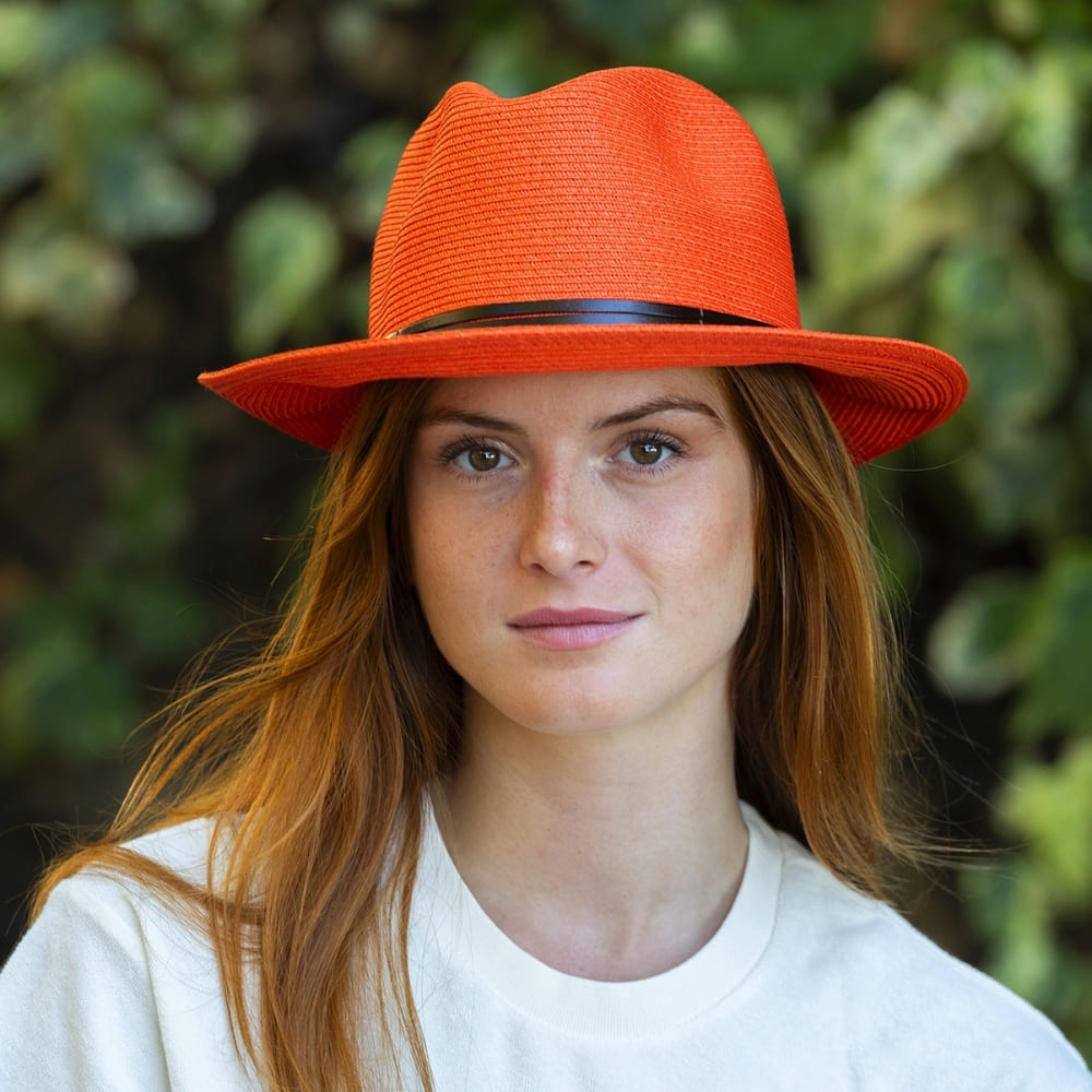 CHAPEAU PAPIER LIEN CUIR