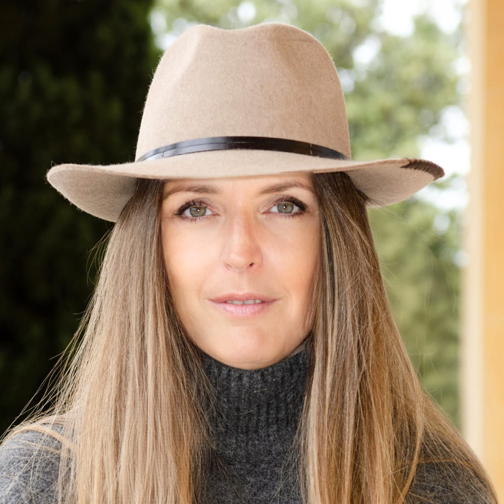 Chapeau feutre lien cuir & tricot