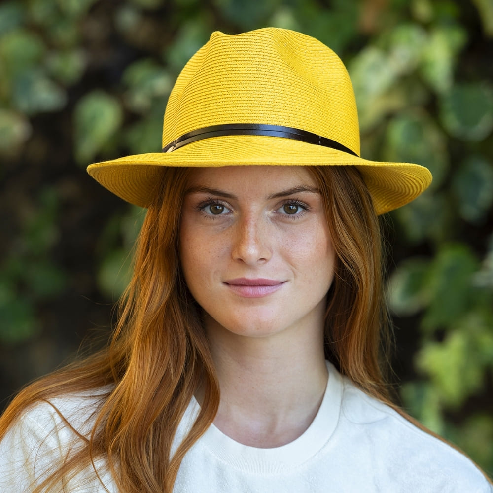 CHAPEAU PAPIER LIEN CUIR