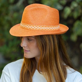Chapeau papier ruban étroit